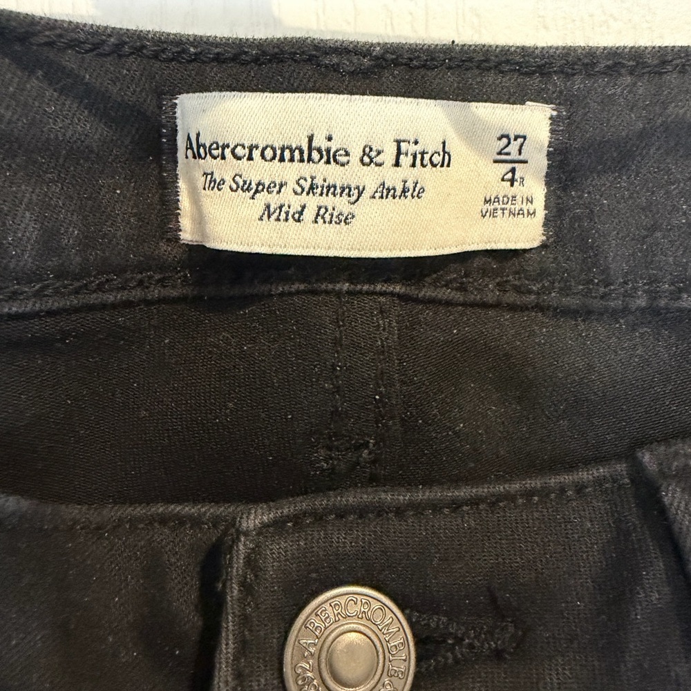 Abercrombie & Fitch Black Distressed The Super Skinny Ankle Mid Rise Jeans - Picture 2 of 3